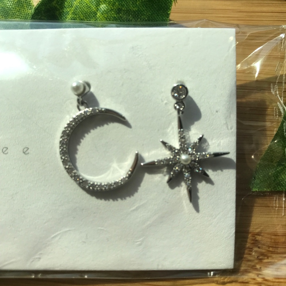 Earring Set - Picture 2 of 2